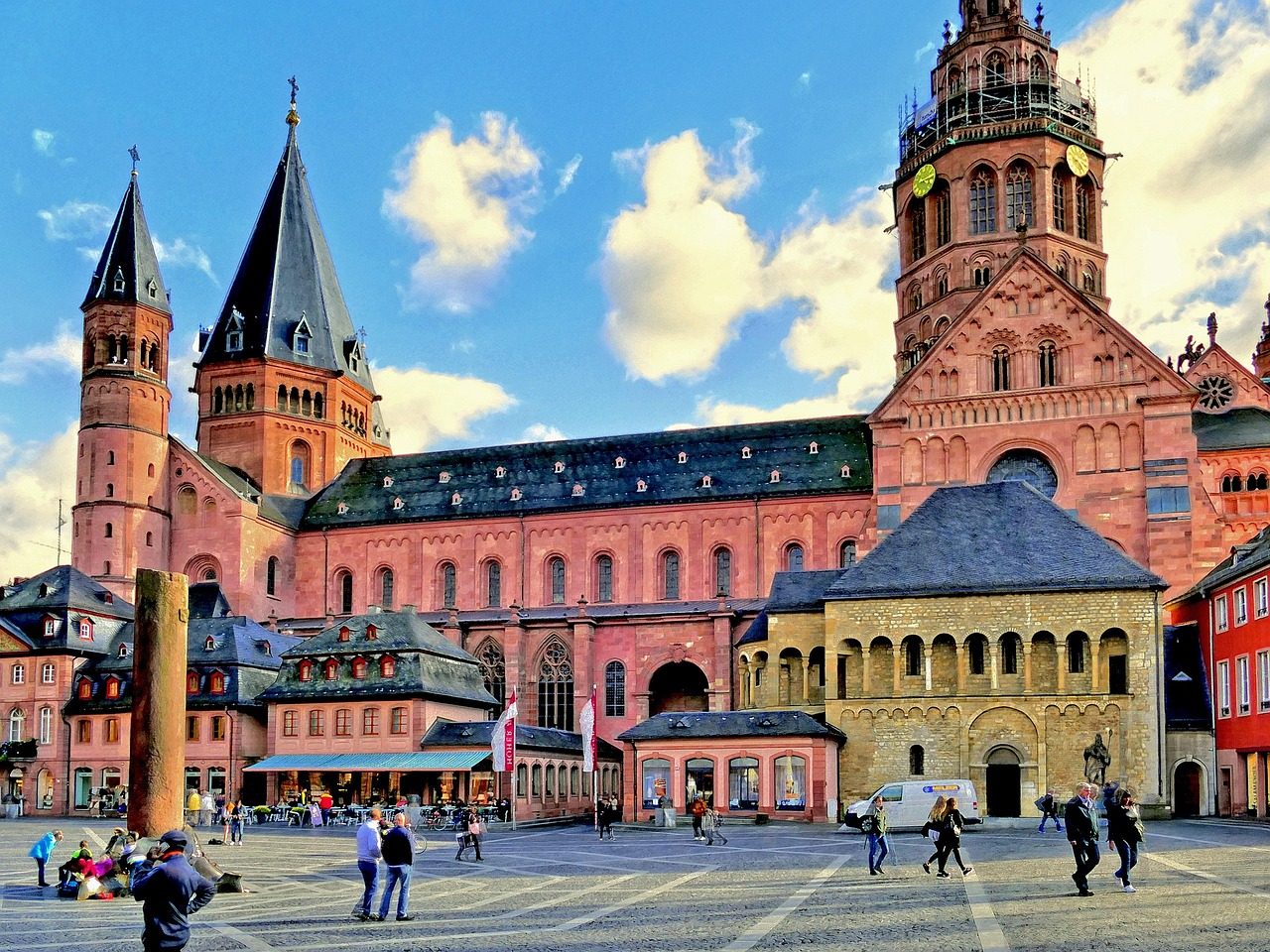 mainzer cathedral, mainz, dom, church, imposing, historic center, crowd puller, monument protection, towers, sublime, sightseeing, enormous, building, historical, mainz, mainz, mainz, mainz, mainz